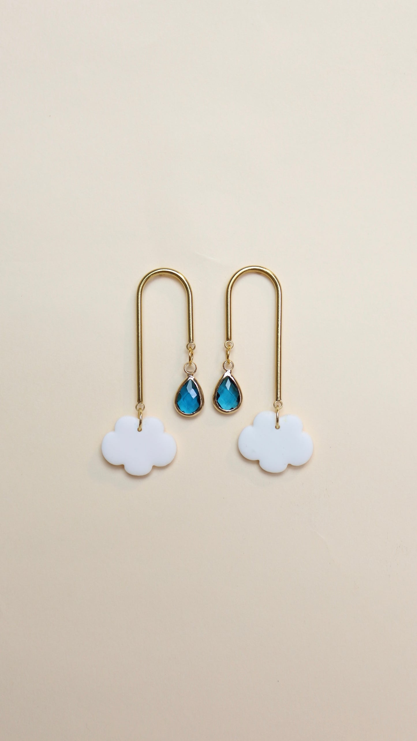 Raining era earrings