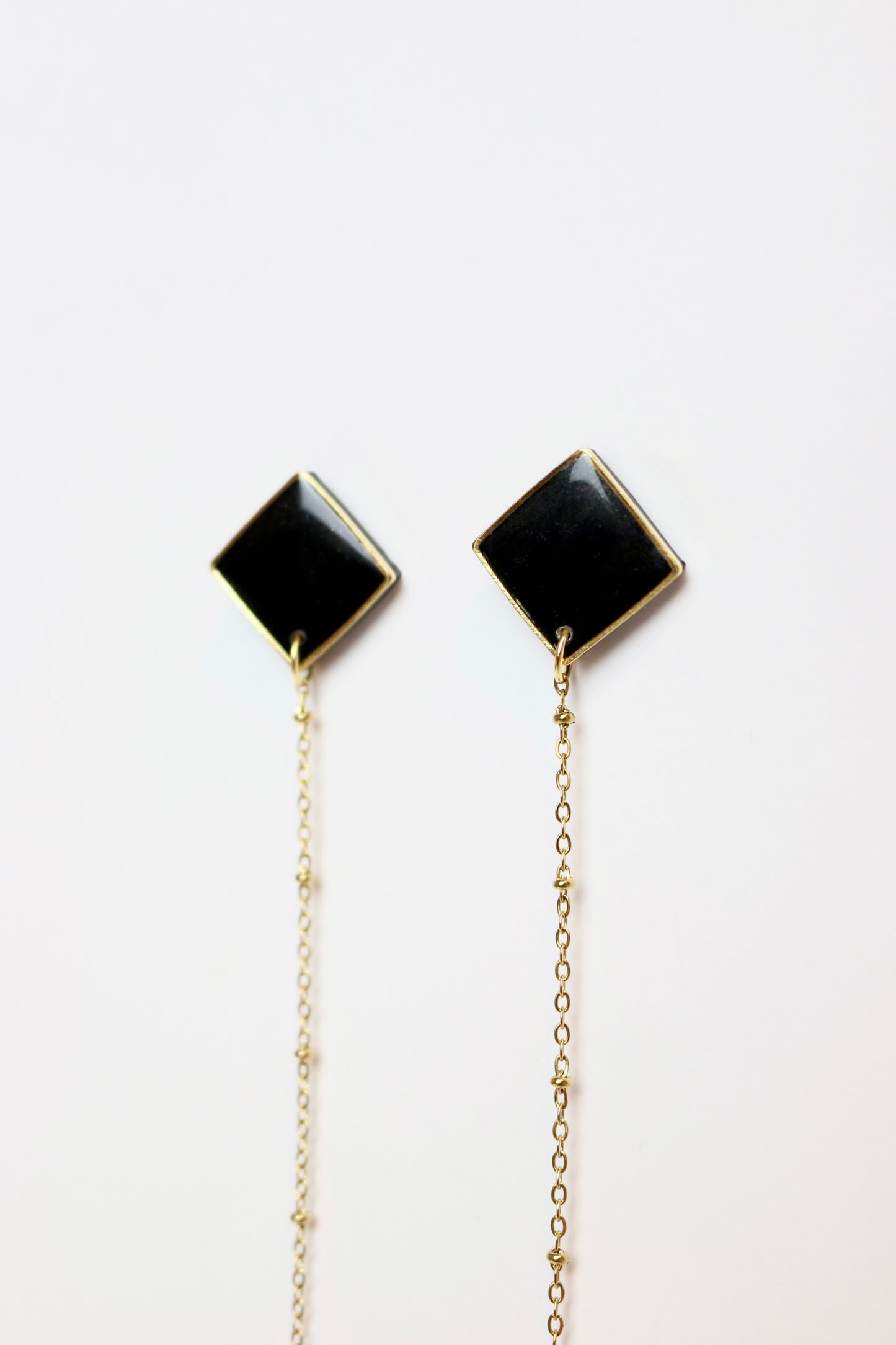 Calypso pin earring